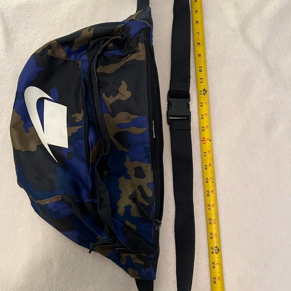 Nike Sportswear tech hip pack waist fanny pack bum bag camo print - Picture 8 of 10